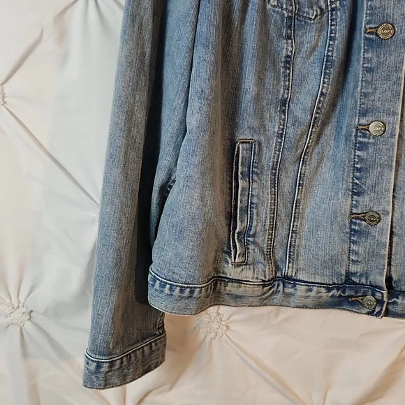 Loft Plus Denim  Trucker Jean Light Wash Jacket - Picture 3 of 8